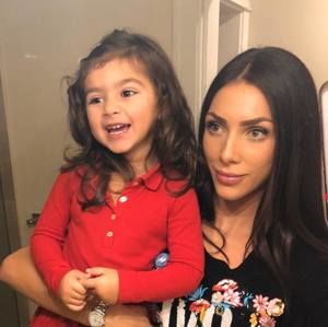 Meet your Posher, Marissa